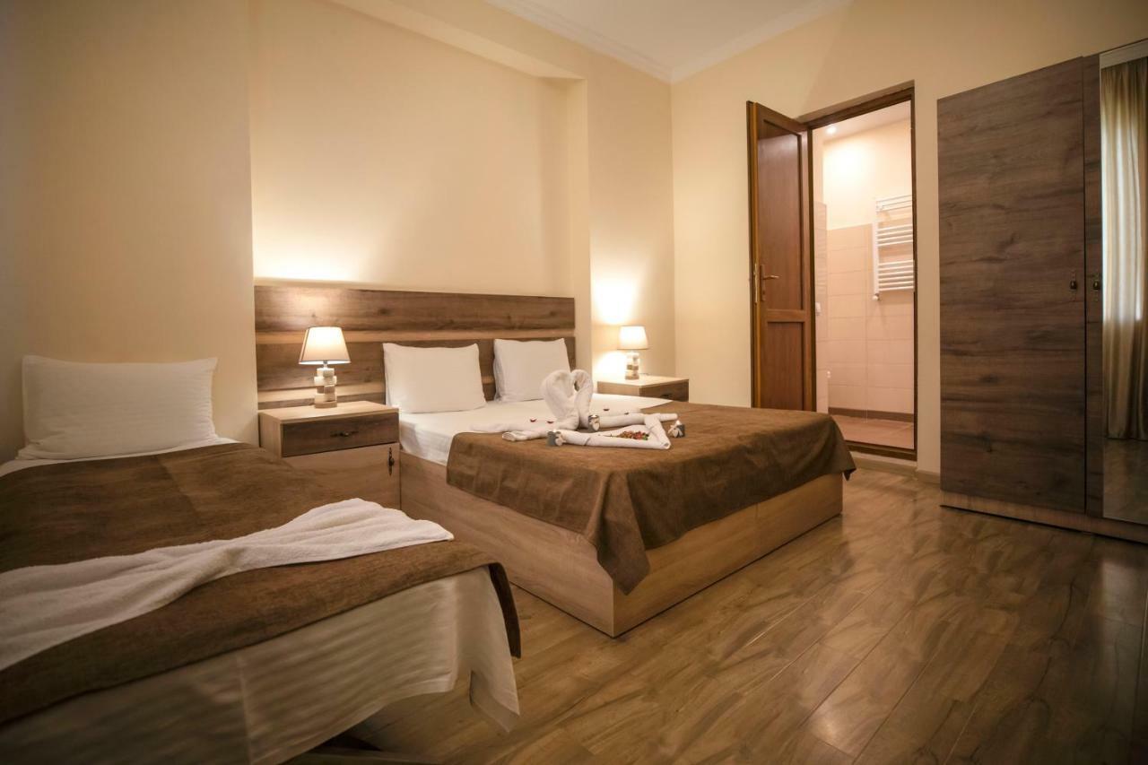 Guest House Mk Гори Экстерьер фото