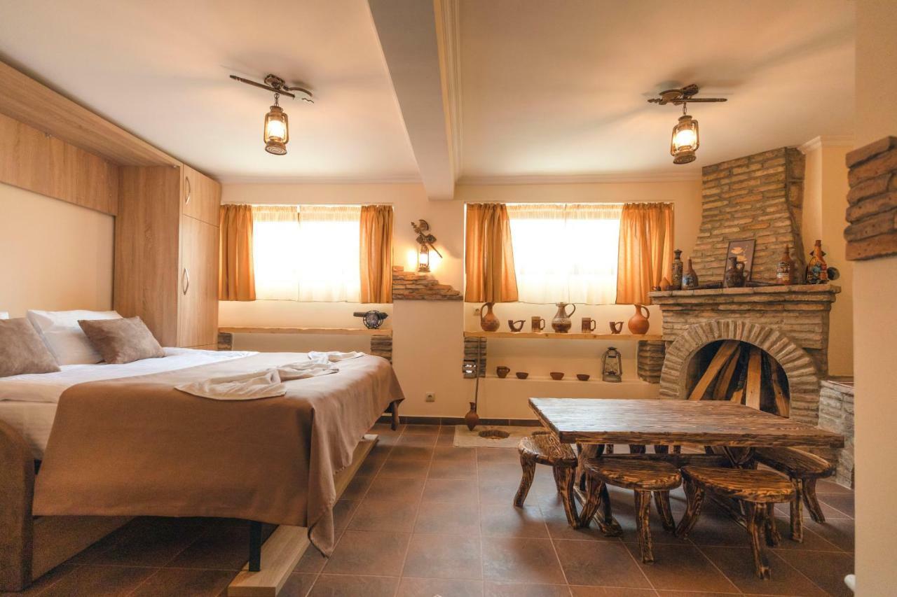 Guest House Mk Гори Экстерьер фото