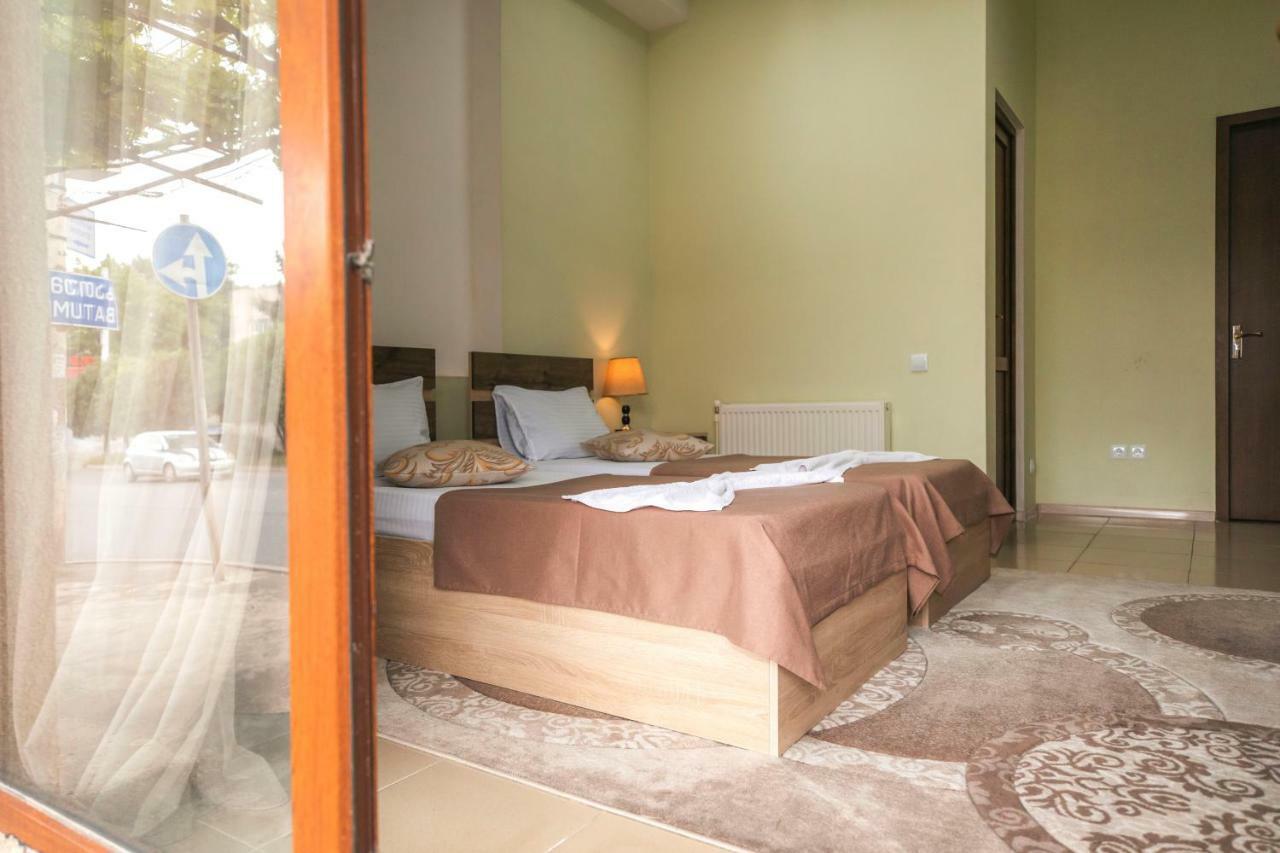 Guest House Mk Гори Экстерьер фото
