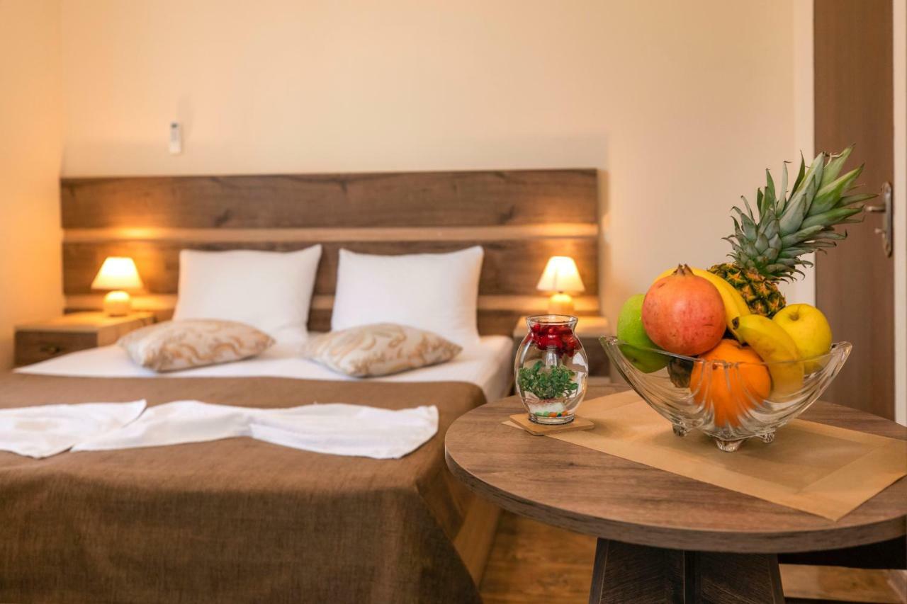 Guest House Mk Гори Экстерьер фото