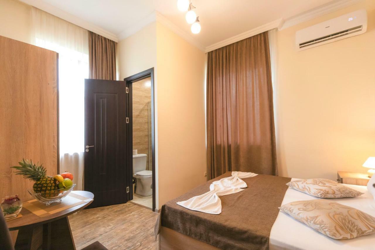 Guest House Mk Гори Экстерьер фото