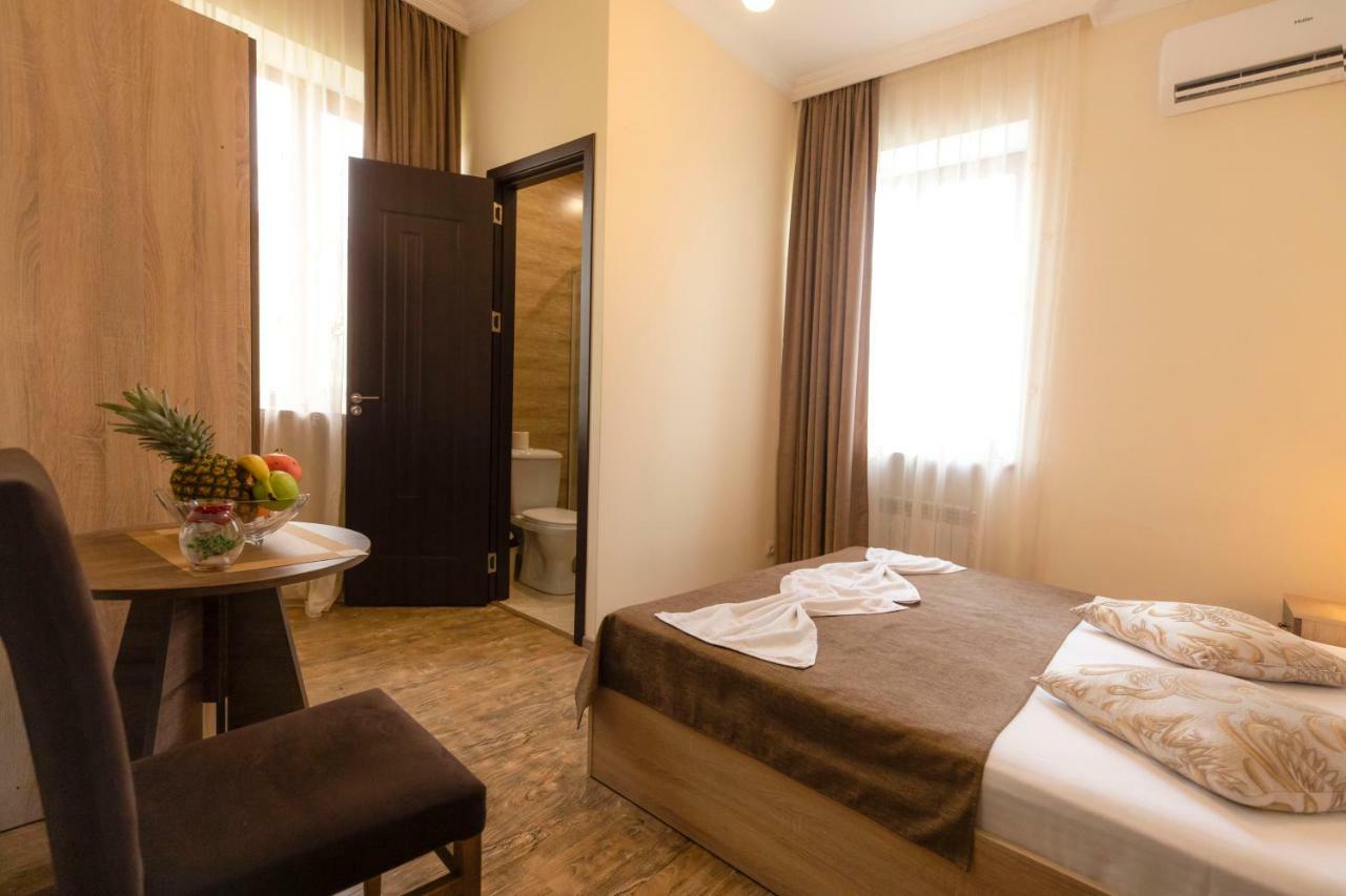 Guest House Mk Гори Экстерьер фото