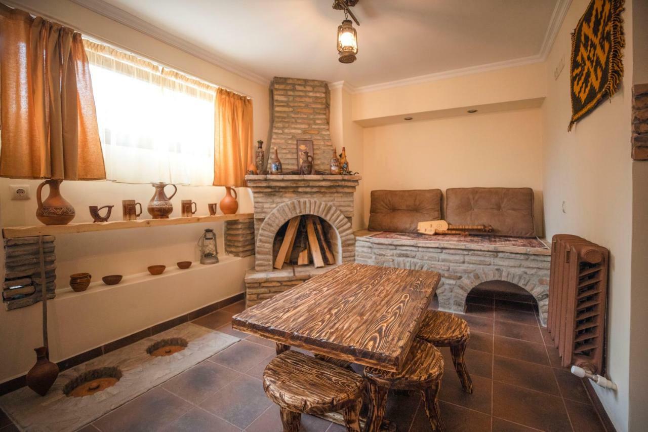 Guest House Mk Гори Экстерьер фото